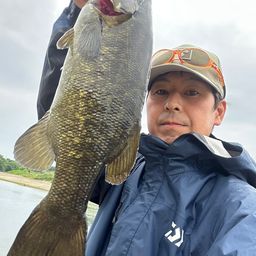 スモールマウスバス