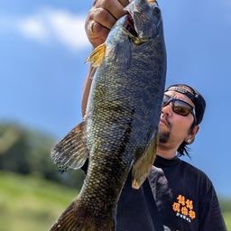 スモールマウスバス