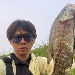 スモールマウスバス