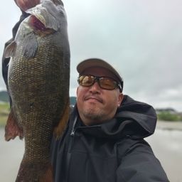 スモールマウスバス