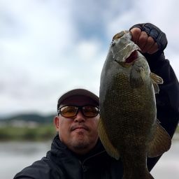 スモールマウスバス