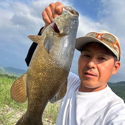 スモールマウスバス