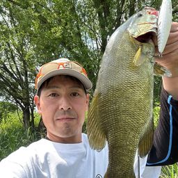 スモールマウスバス