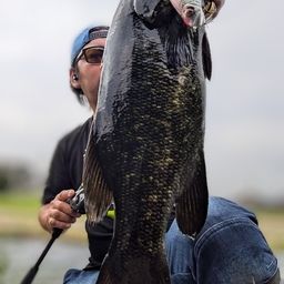 スモールマウスバス