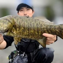 スモールマウスバス