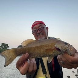 スモールマウスバス