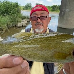 スモールマウスバス