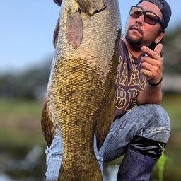 スモールマウスバス