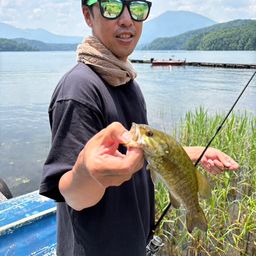 スモールマウスバス