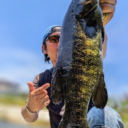 スモールマウスバス