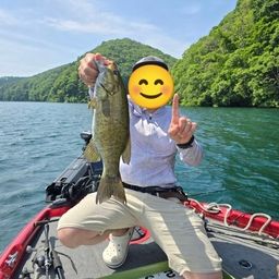 スモールマウスバス