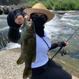 スモールマウスバス