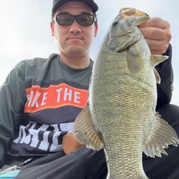 スモールマウスバス