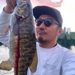 スモールマウスバス