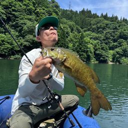 スモールマウスバス