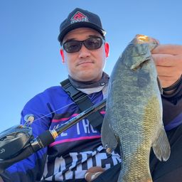 スモールマウスバス