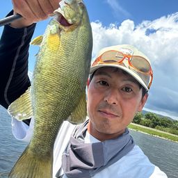 スモールマウスバス