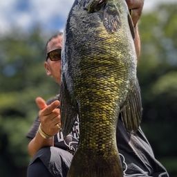 スモールマウスバス