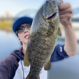 スモールマウスバス