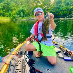 スモールマウスバス