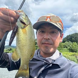 スモールマウスバス