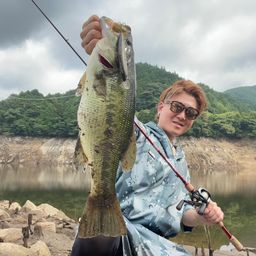 ブラックバス