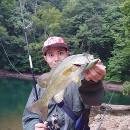 スモールマウスバス
