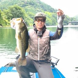 ブラックバス