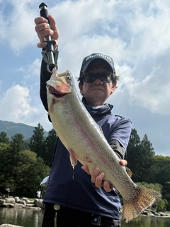 ヤシオマスの釣果