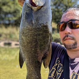 スモールマウスバス