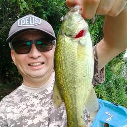 スモールマウスバス