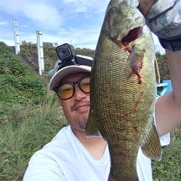 スモールマウスバス