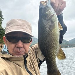 スモールマウスバス