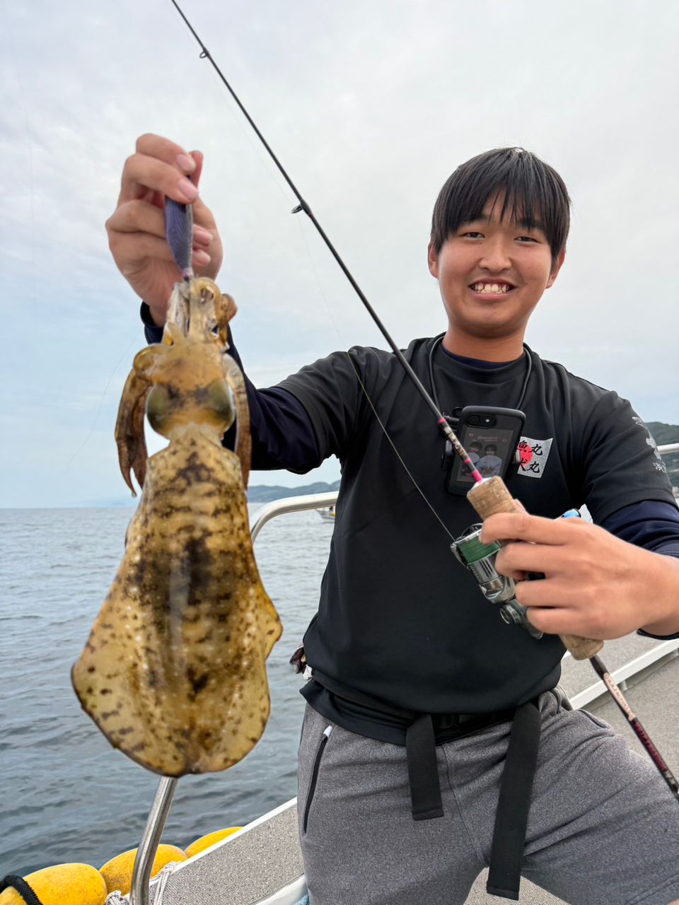 やす淡路島アングラーさんの釣果 2枚目の画像