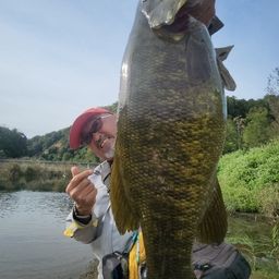 スモールマウスバス